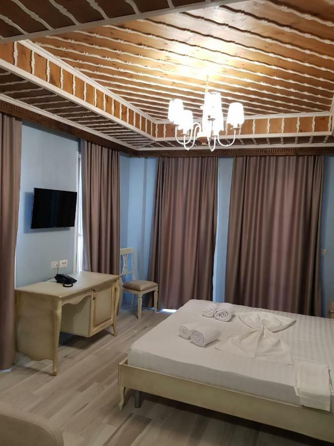 Hotel Sarajet E Pashait 2 Дермі Екстер'єр фото